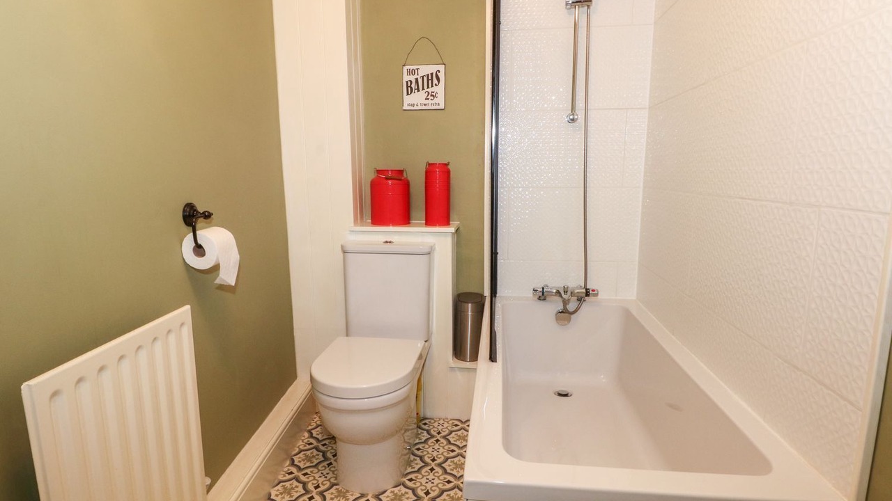 Photo of Bathroom in Giggleswick
