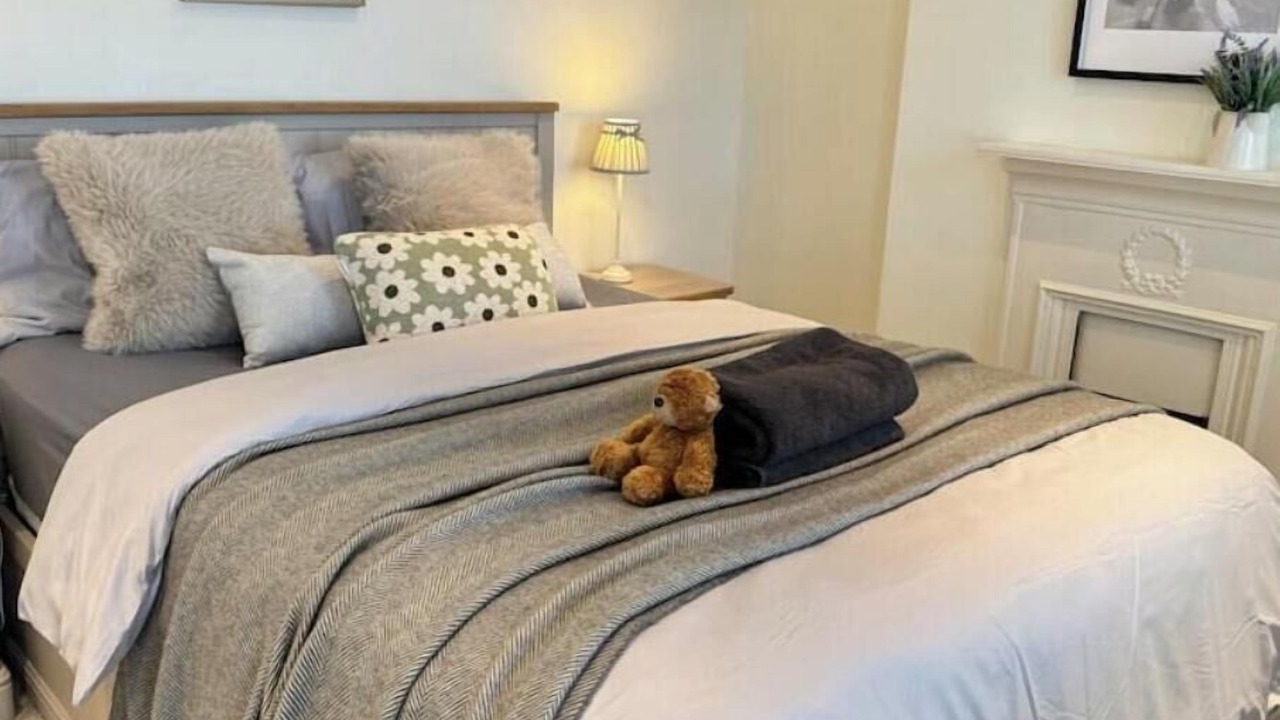 Photo of Bedroom in Headington