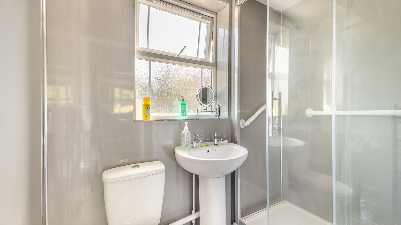 Photo of Bathroom in Alford