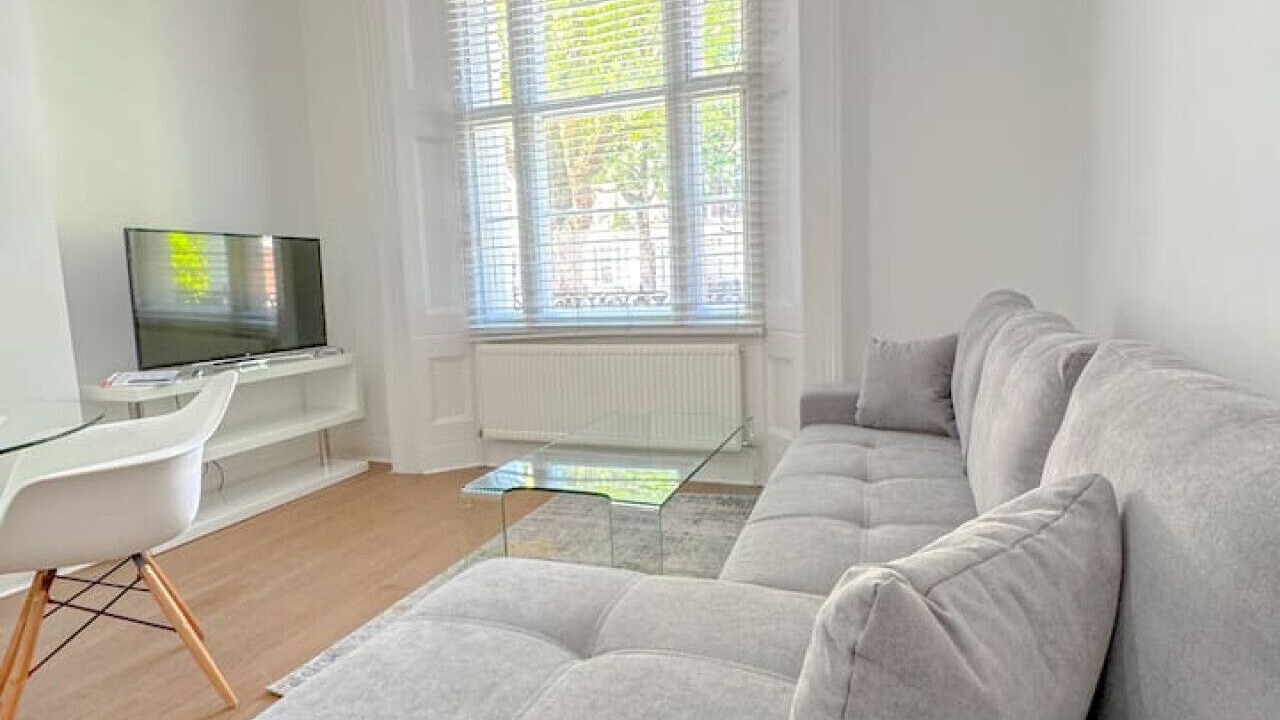 Photo of Livingroom in Lancaster Gate