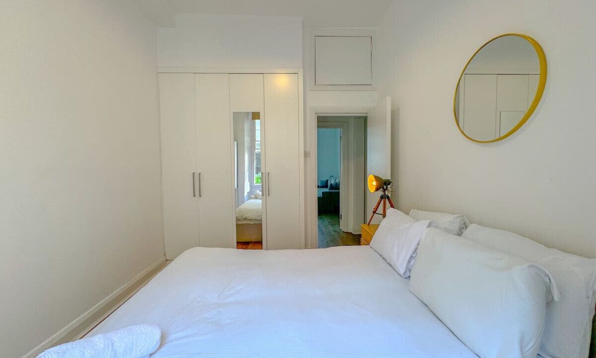 Photo of Bedroom in Lancaster Gate