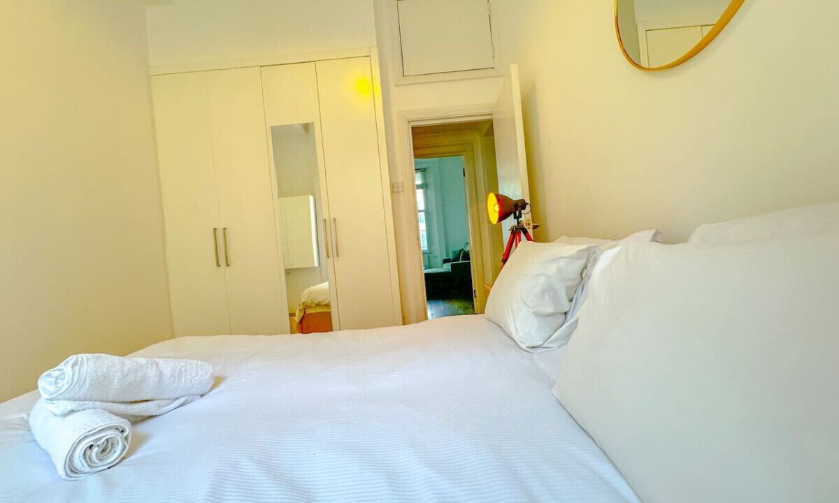 Photo of Bedroom in Lancaster Gate