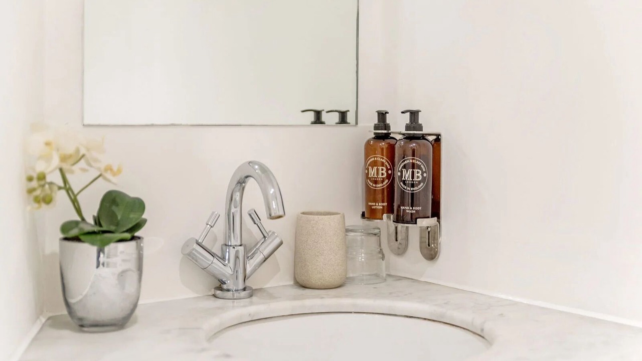 Photo of Bathroom in Queen's Gate
