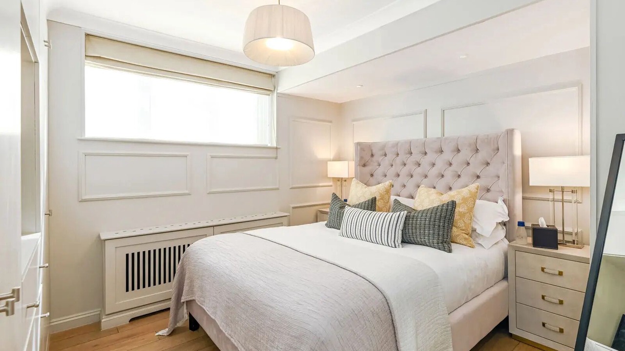 Photo of Bedroom in Queen's Gate