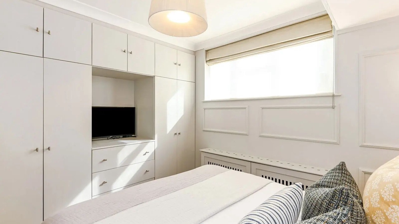 Photo of Bedroom in Queen's Gate