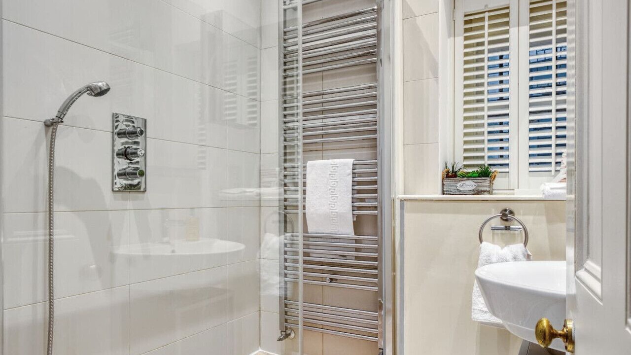 Photo of Bathroom in Earl's Court