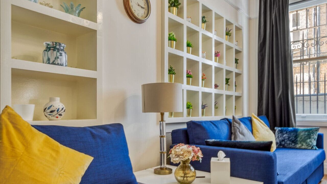 Photo of Livingroom in Earl's Court