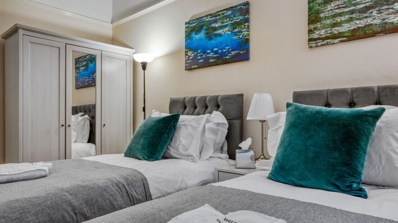 Photo of Bedroom in Earl's Court