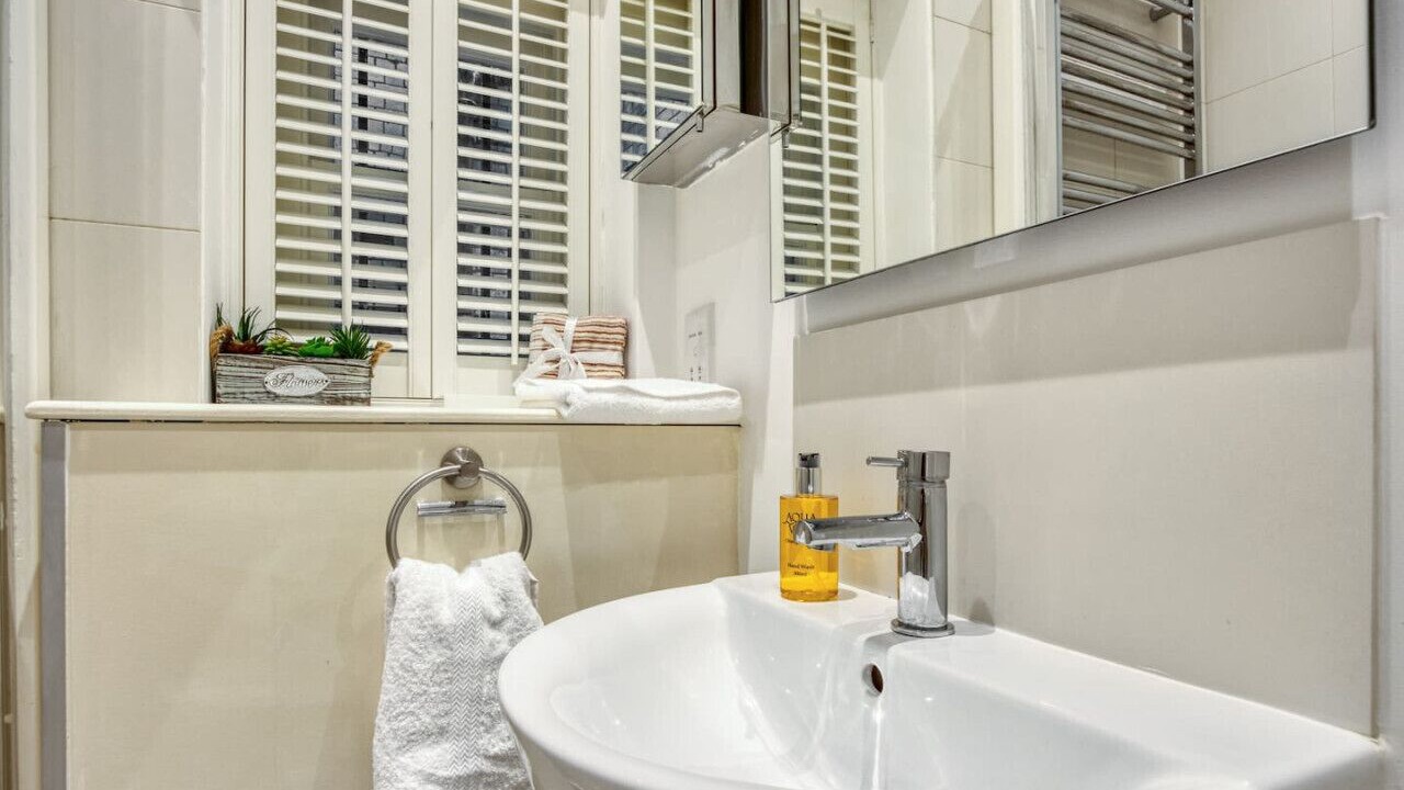 Photo of Bathroom in Earl's Court