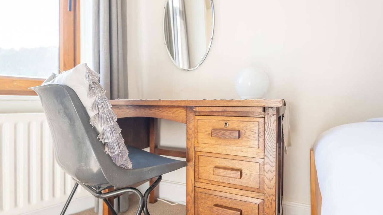Photo of Bedroom in Wadsworth