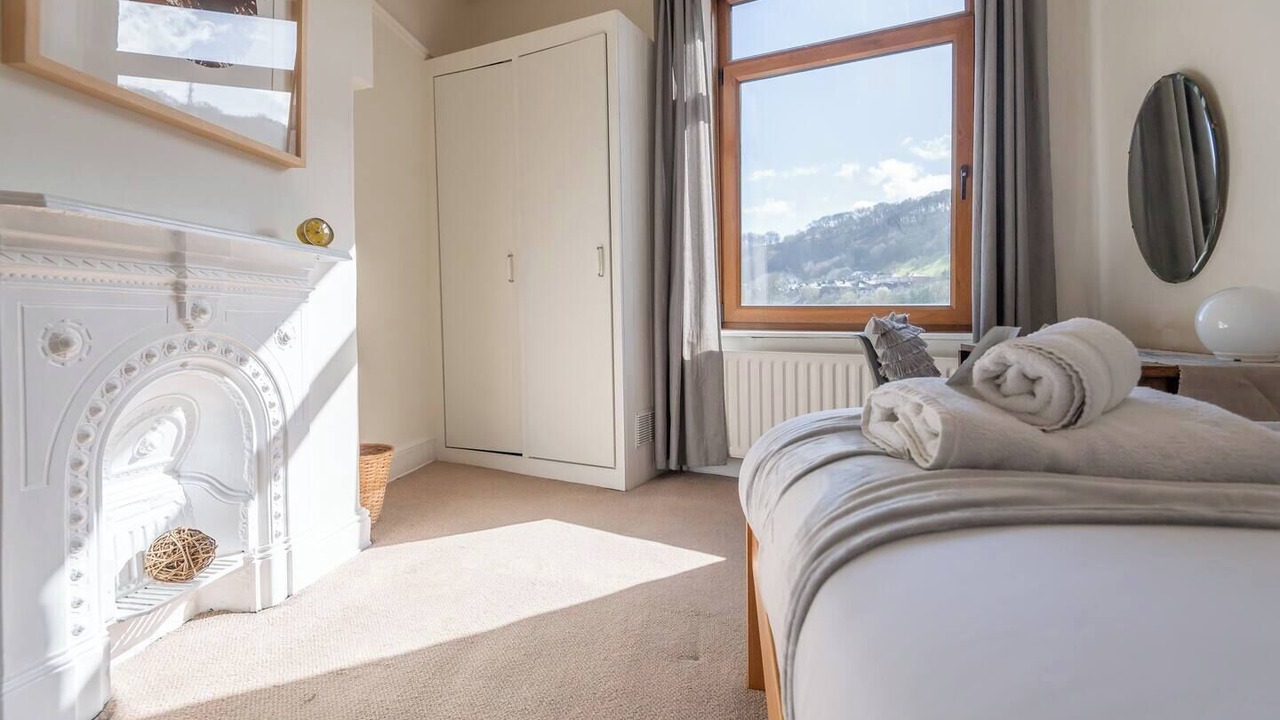 Photo of Bedroom in Wadsworth