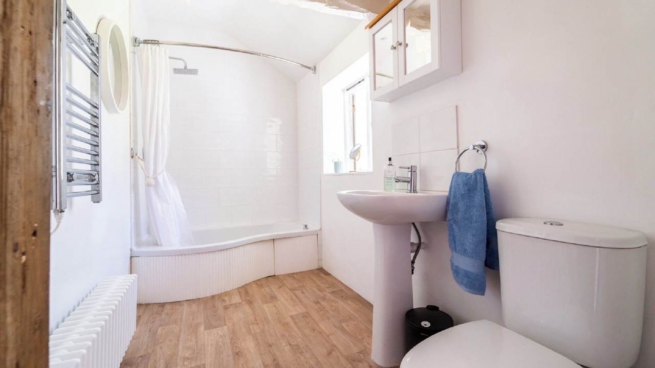 Photo of Bathroom in Hoxne