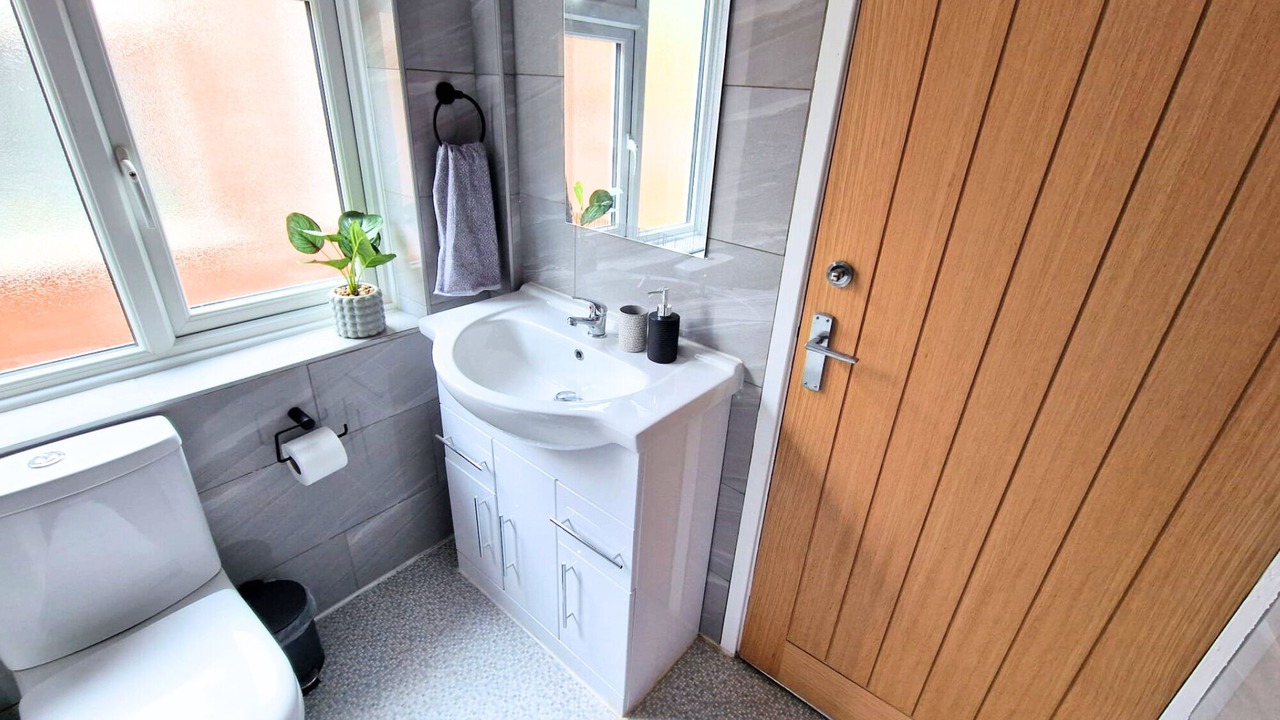 Photo of Bathroom in Oadby