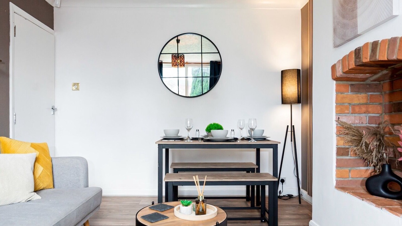 Photo of Livingroom in Bloxwich