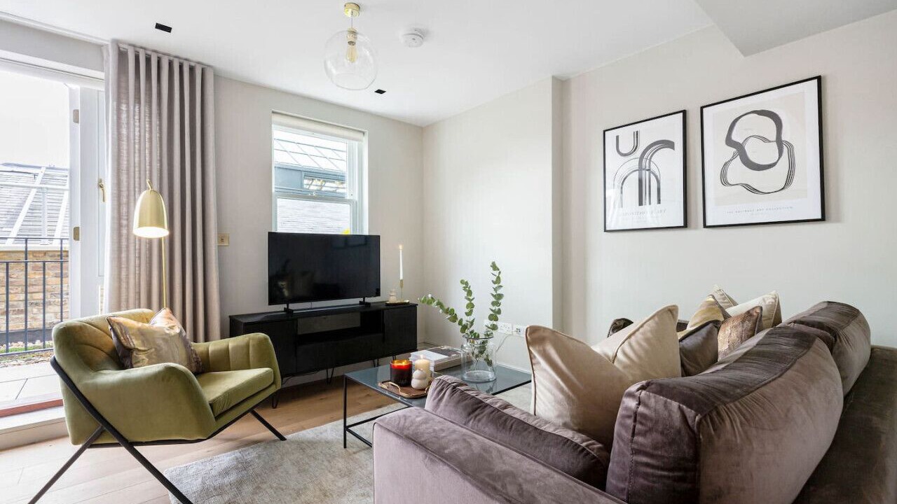 Photo of Livingroom in Churchill