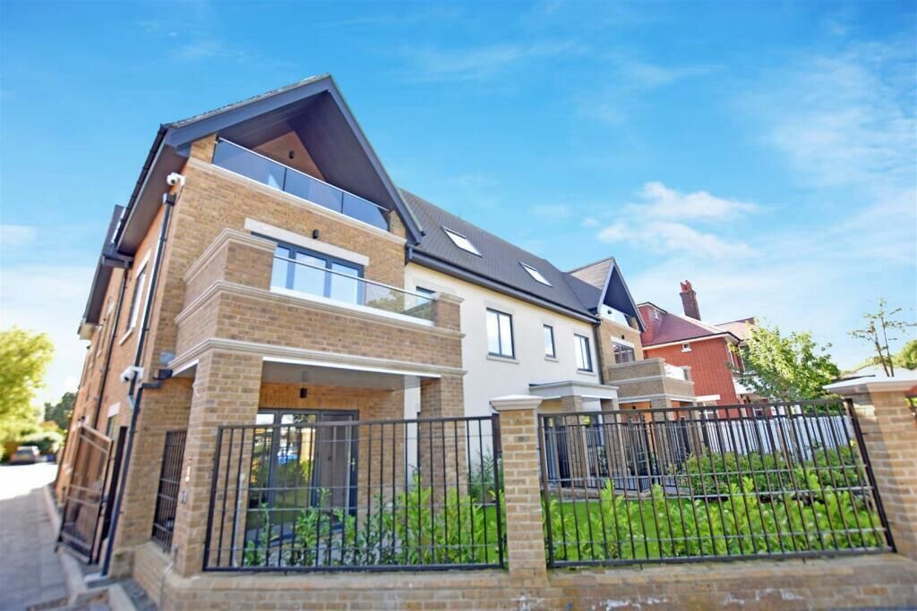 Photo of Outdoor in Osterley