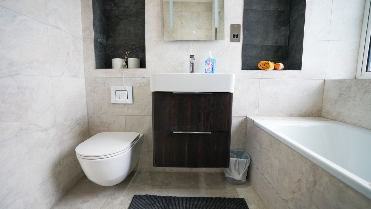 Photo of Bathroom in Osterley