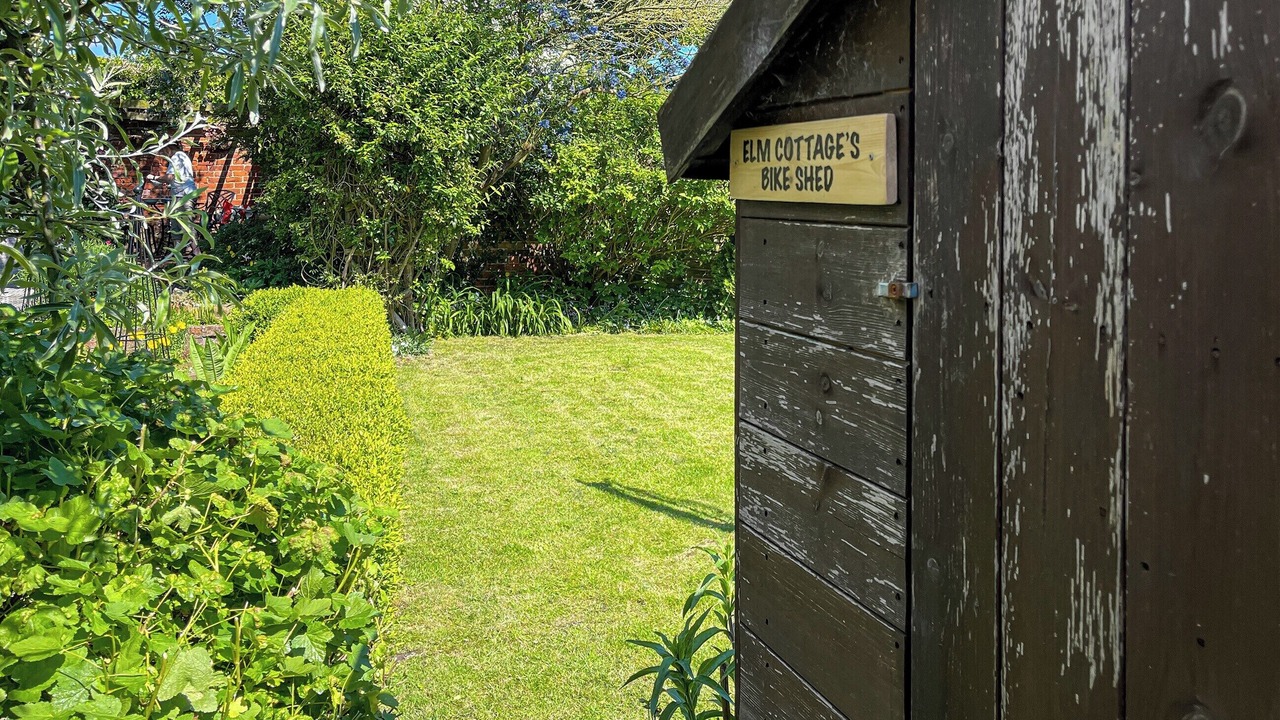Photo of Others in Thornton-le-Moor