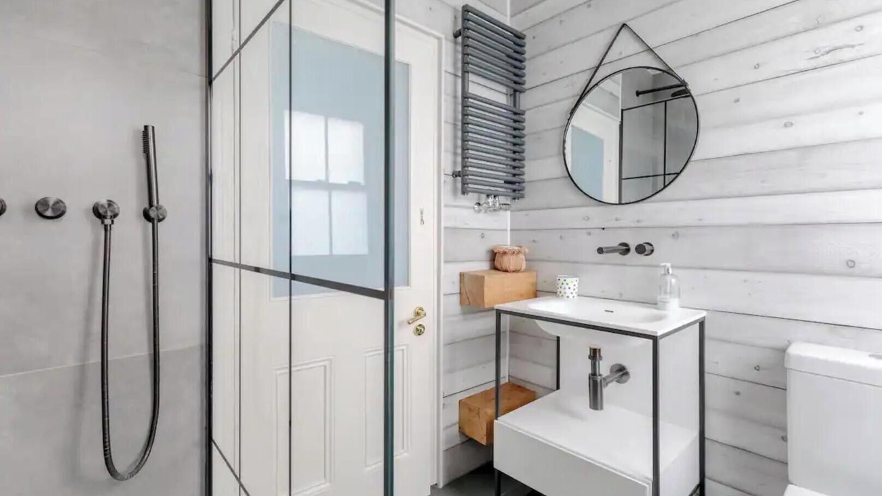Photo of Bathroom in Hammersmith and Fulham
