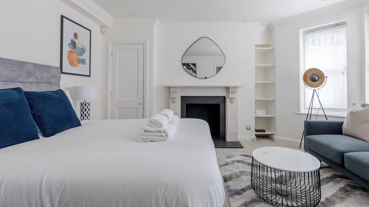 Photo of Bedroom in Brompton & Hans Town
