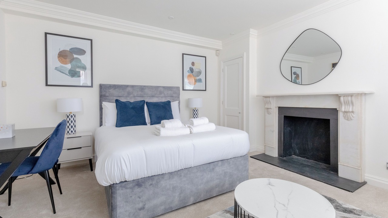 Photo of Bedroom in Brompton & Hans Town