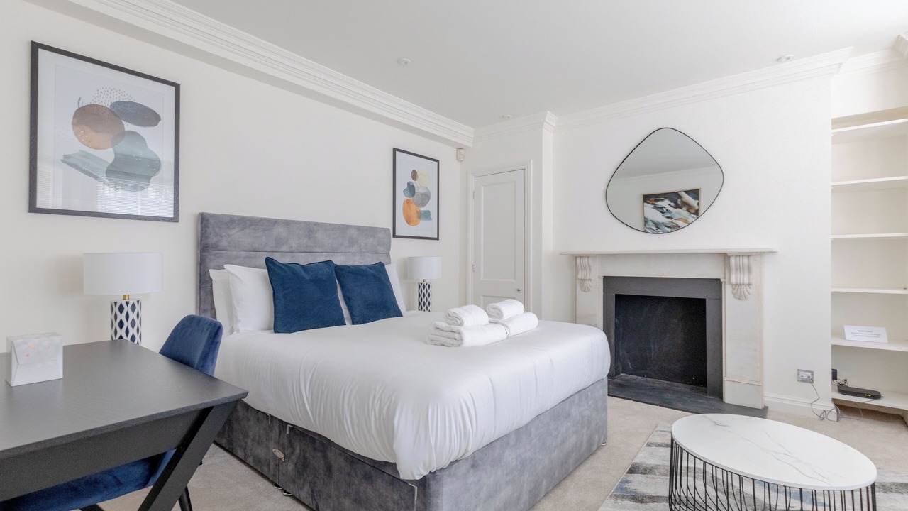 Photo of Bedroom in Brompton & Hans Town