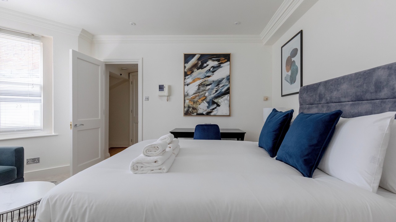 Photo of Bedroom in Brompton & Hans Town