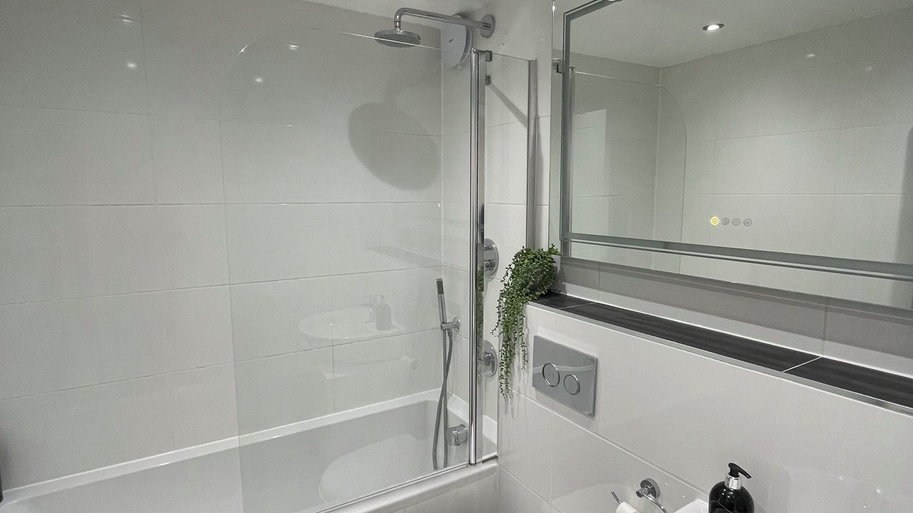 Photo of Bathroom in St Luke's