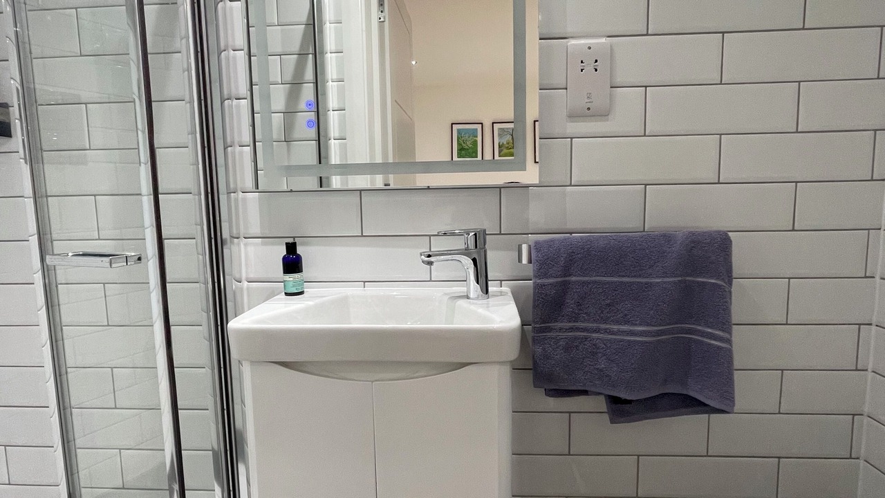 Photo of Bathroom in St Luke's