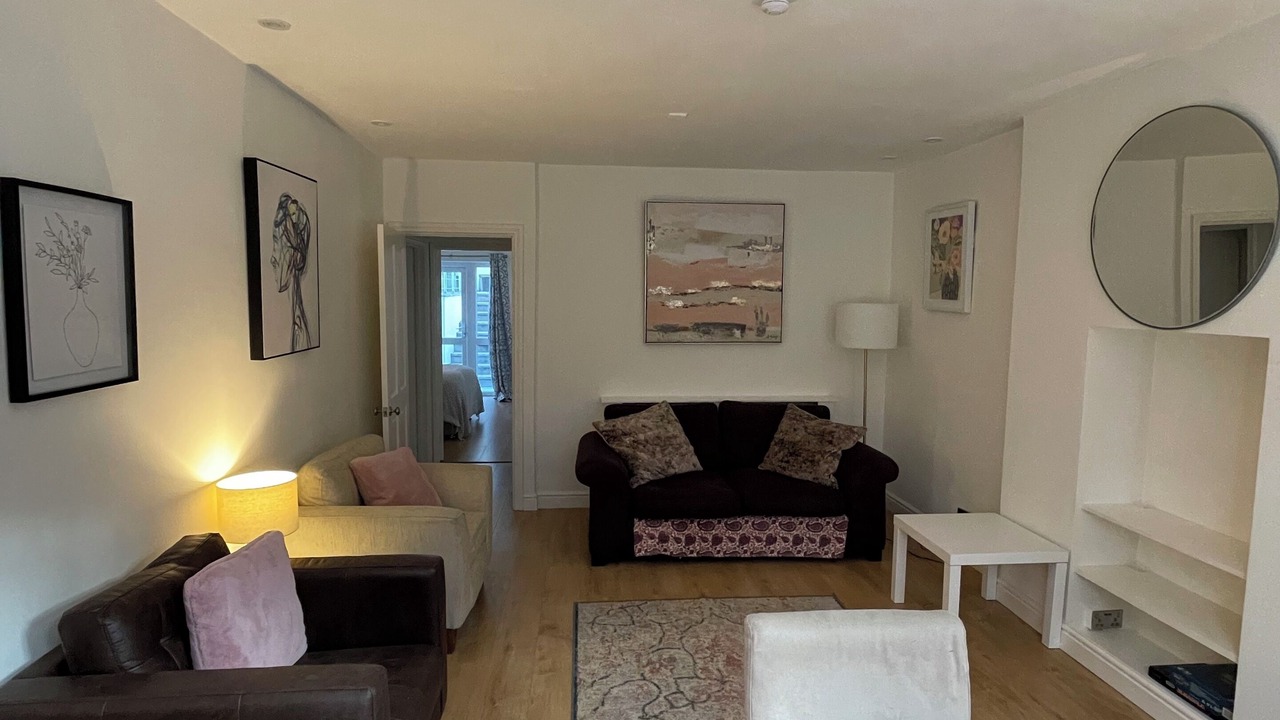 Photo of Livingroom in West Kensington