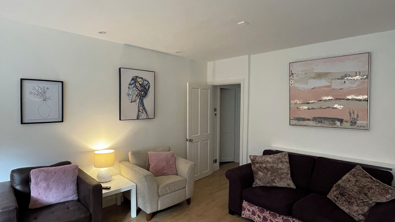 Photo of Livingroom in West Kensington