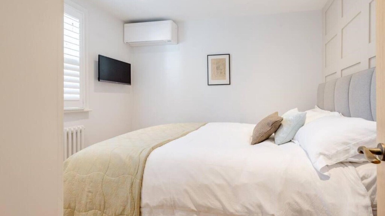 Photo of Bedroom in Parsons Green and Walham
