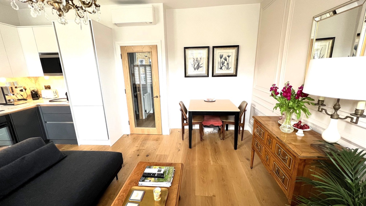 Photo of Livingroom in Parsons Green and Walham