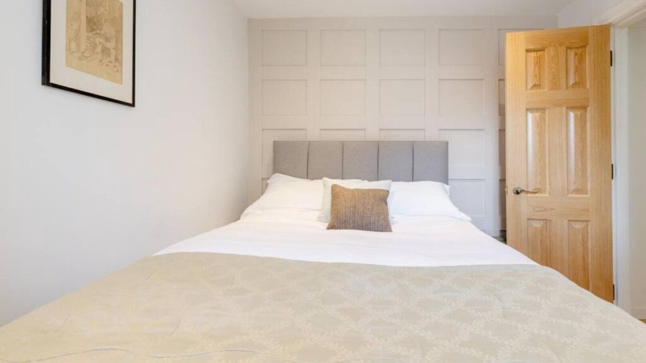 Photo of Bedroom in Parsons Green and Walham