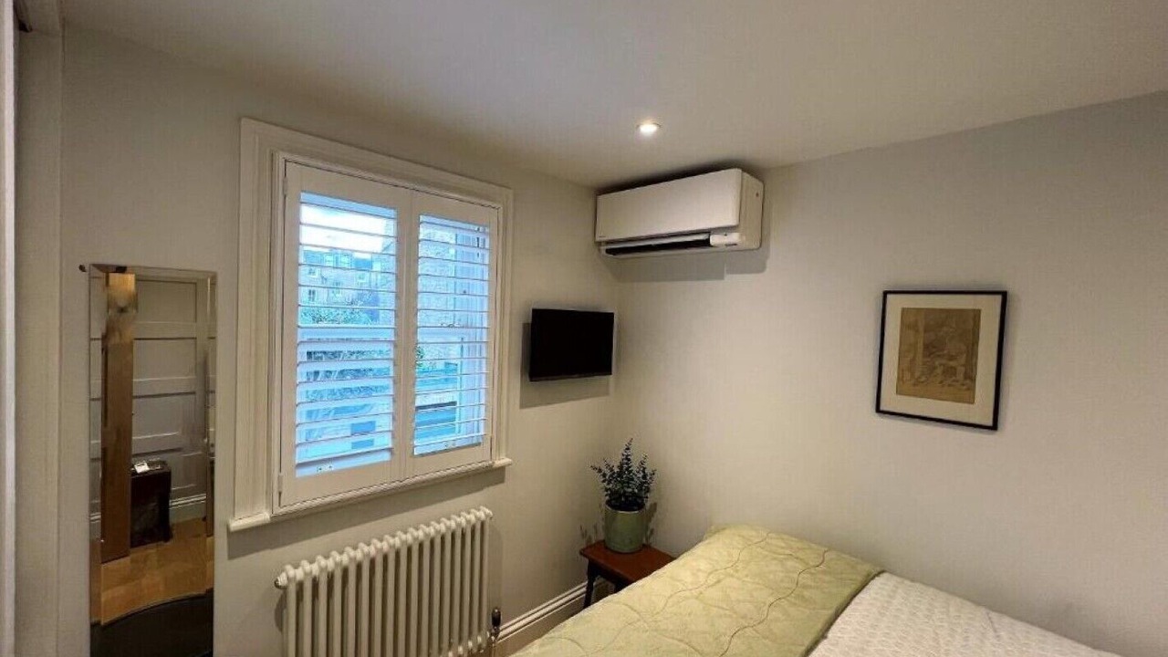 Photo of Bedroom in Parsons Green and Walham