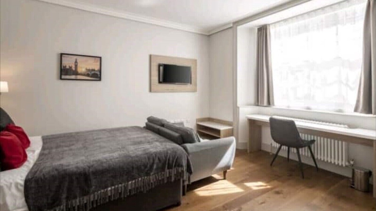 Photo of Bedroom in Pembridge