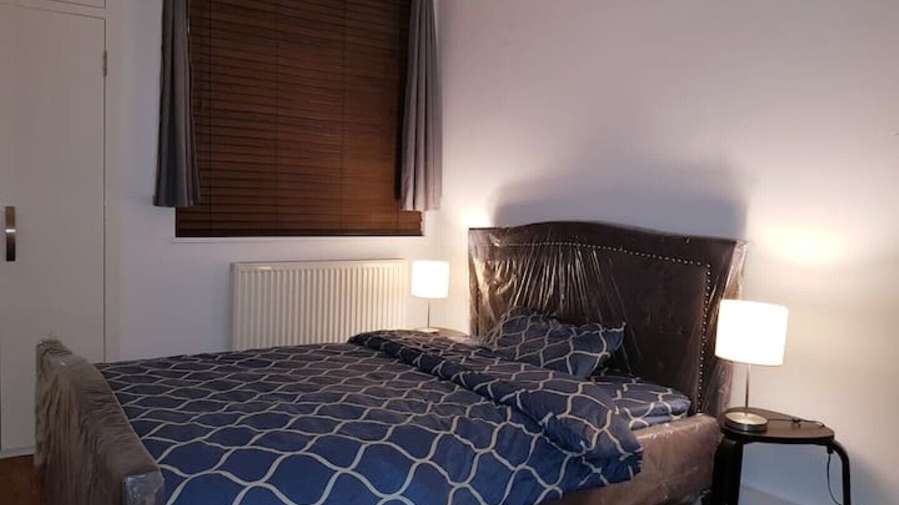 Photo of Bedroom in Lancaster Gate