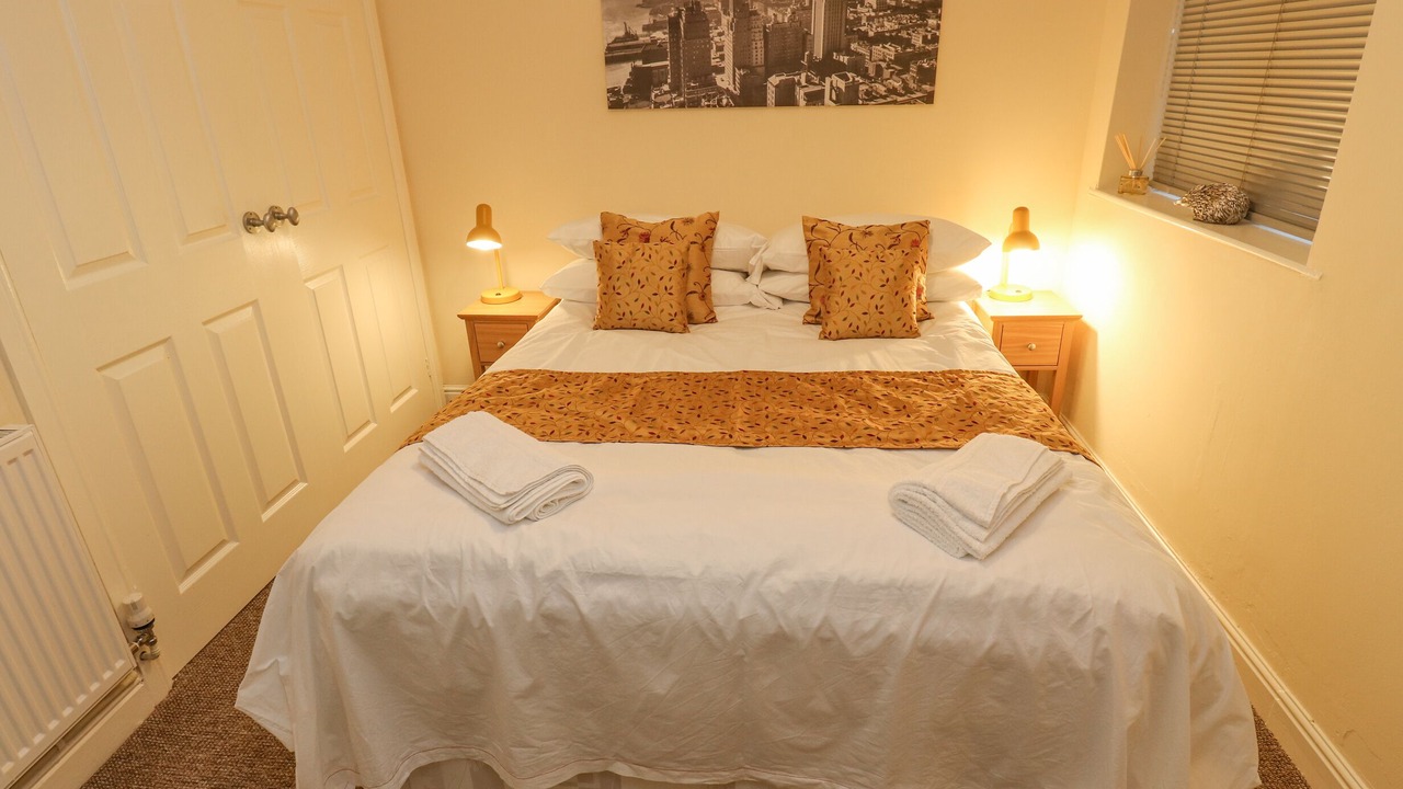 Photo of Bedroom in Wadsworth