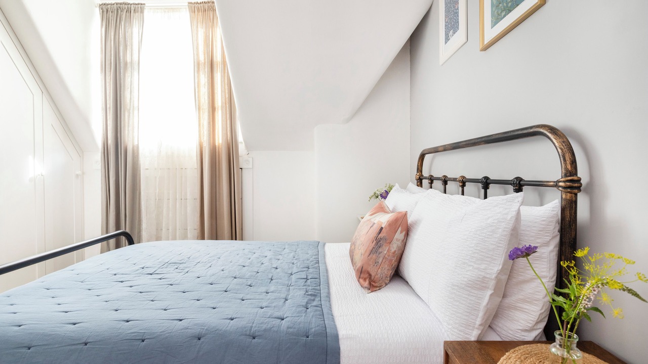 Photo of Bedroom in Hanger Hill