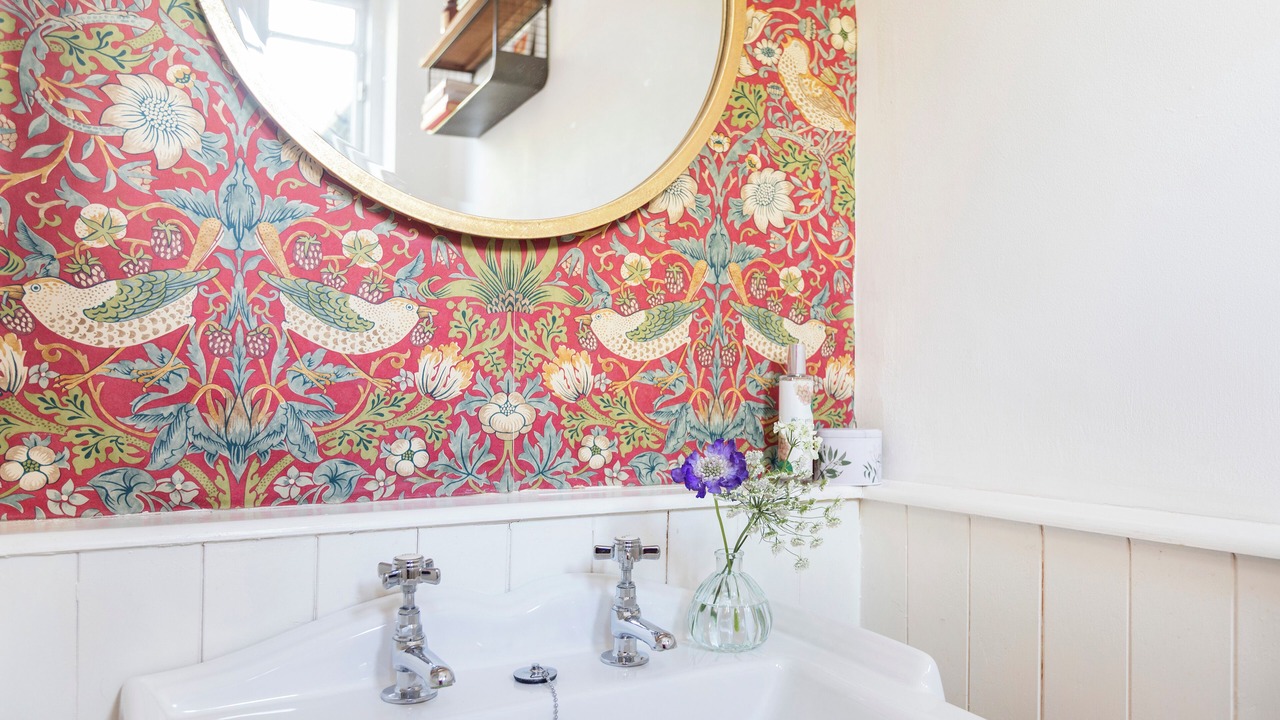 Photo of Bathroom in Hanger Hill