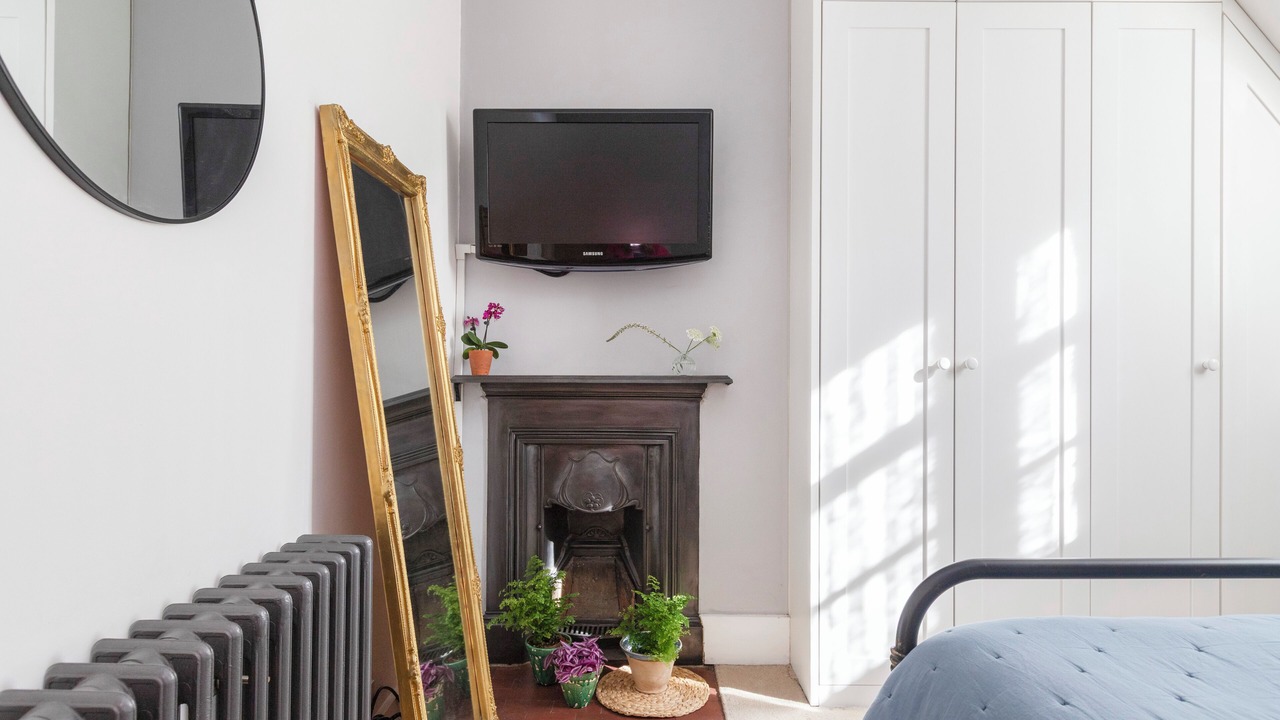 Photo of Bedroom in Hanger Hill
