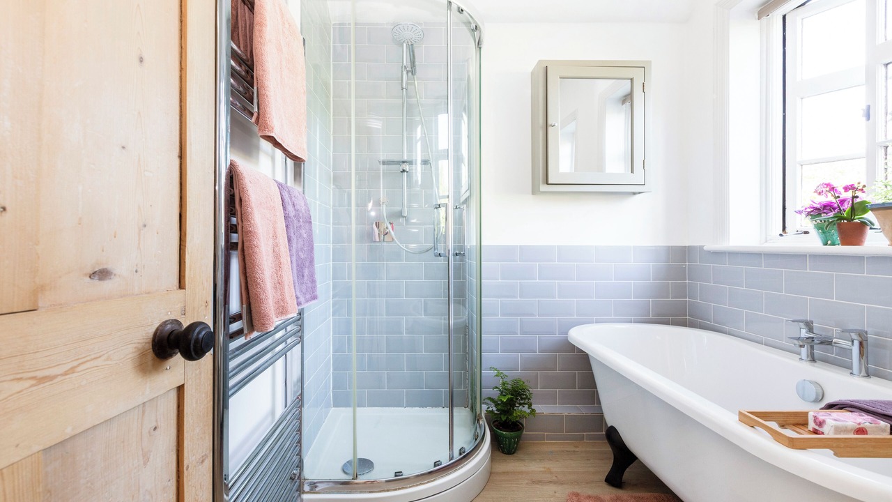 Photo of Bathroom in Hanger Hill