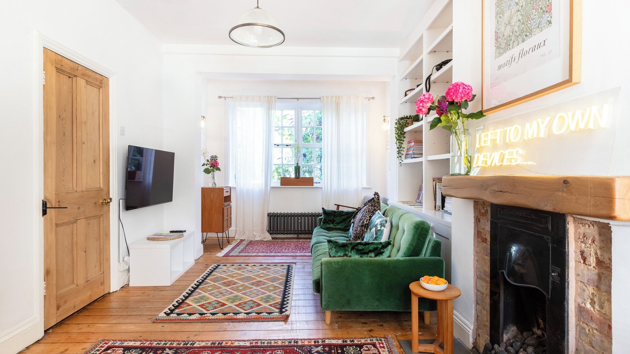 Photo of Livingroom in Hanger Hill