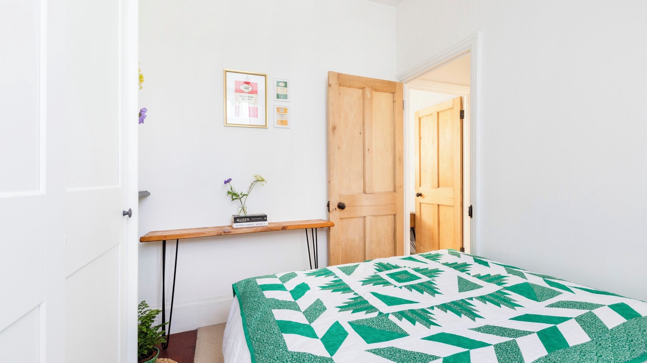 Photo of Bedroom in Hanger Hill