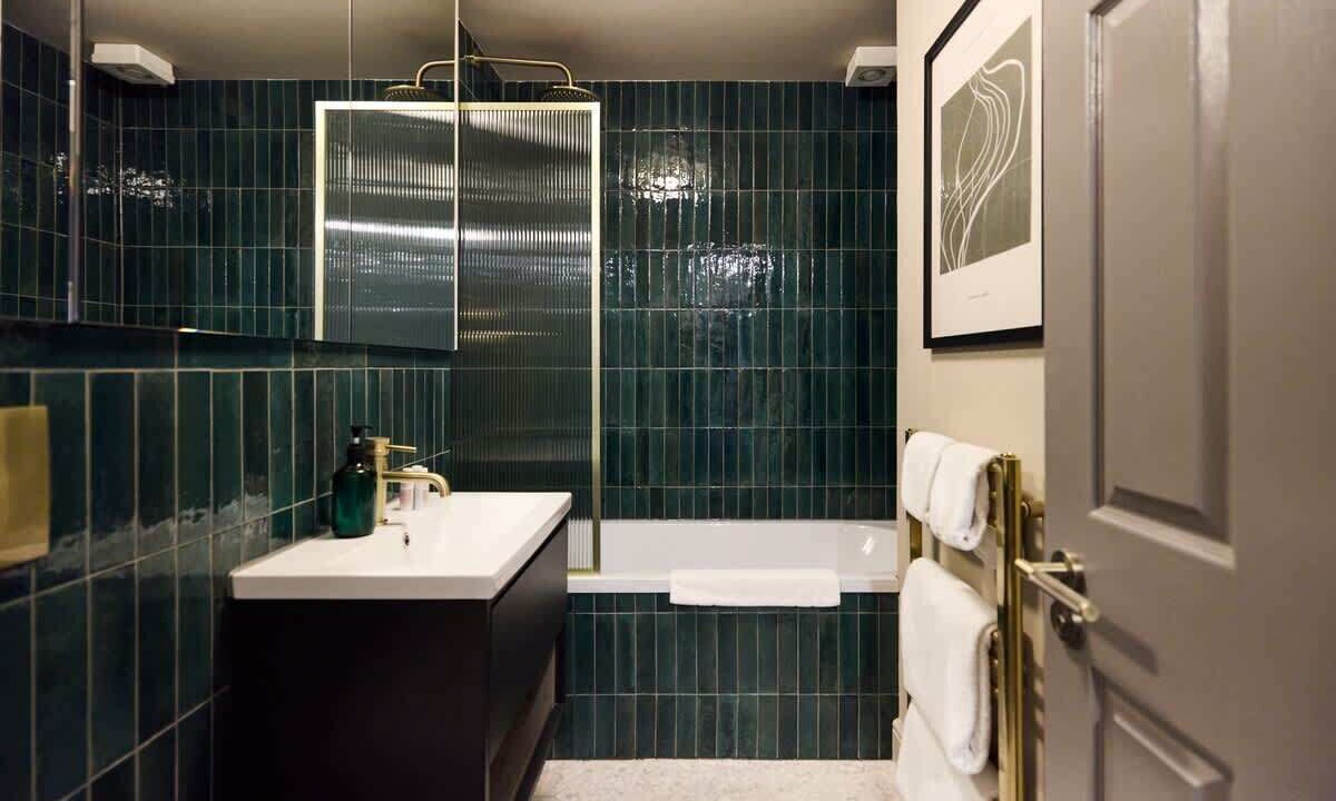 Photo of Bathroom in London Borough of Hounslow