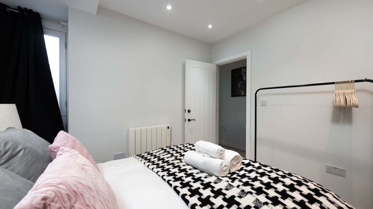 Photo of Bedroom in Tollington