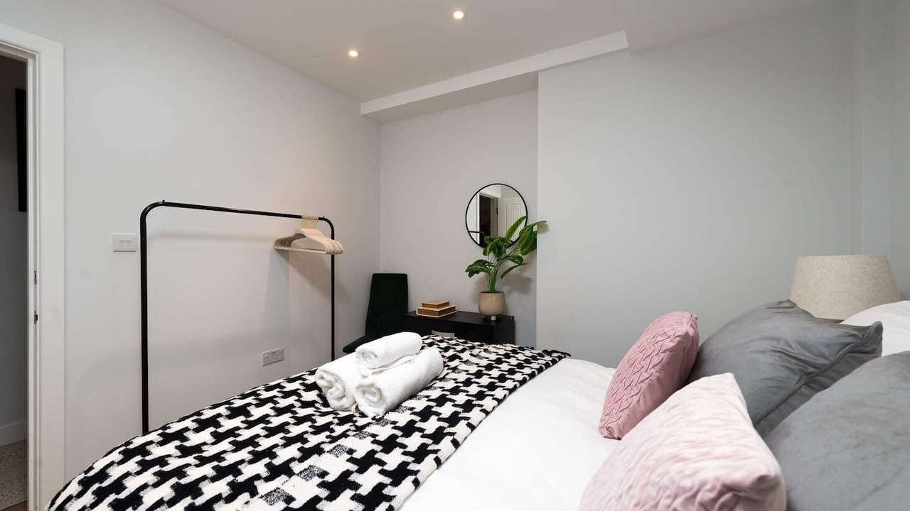 Photo of Bedroom in Tollington