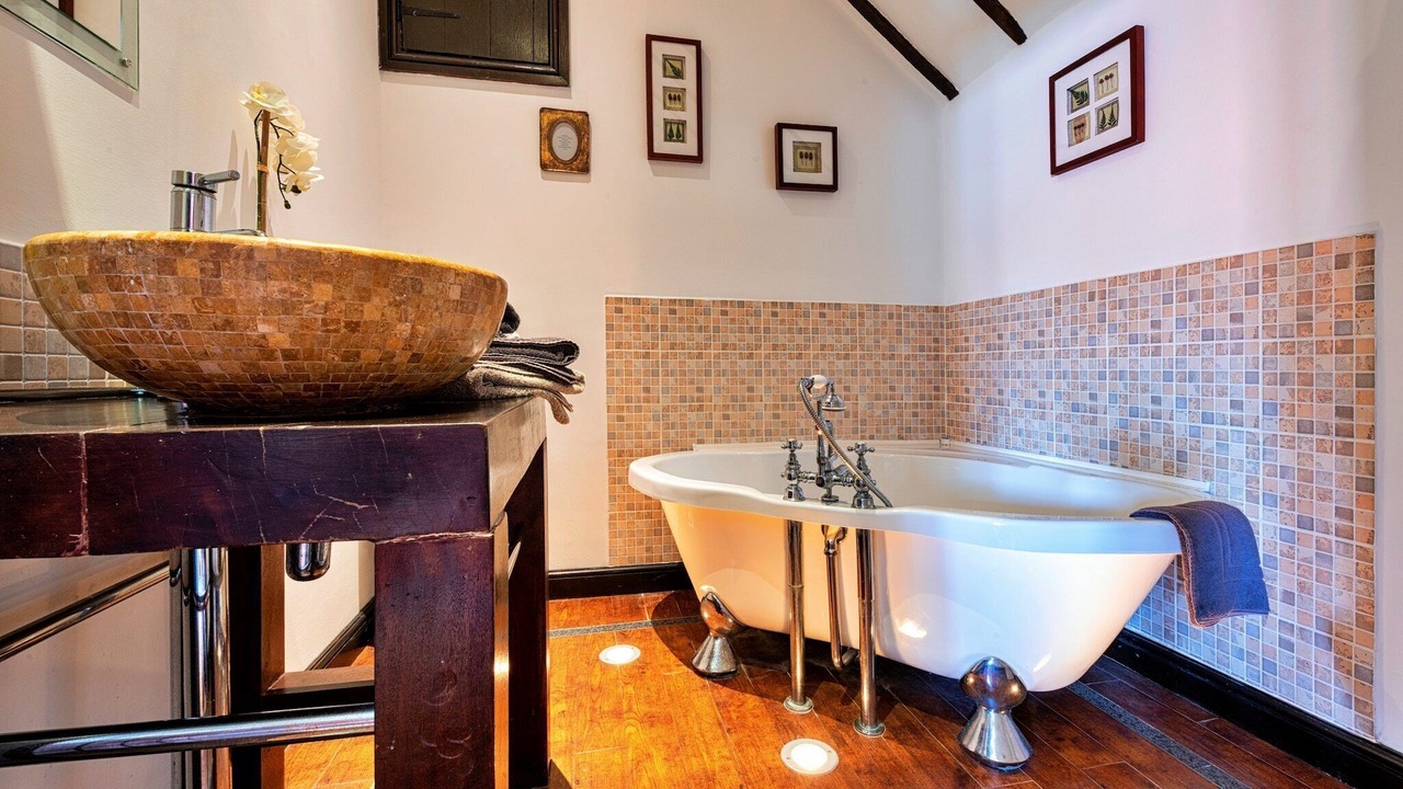 Photo of Bathroom in South Scarle