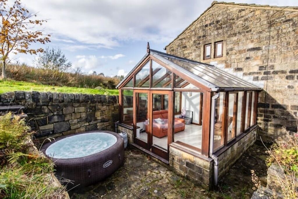 Photo of Patio Balcony in Lumbutts