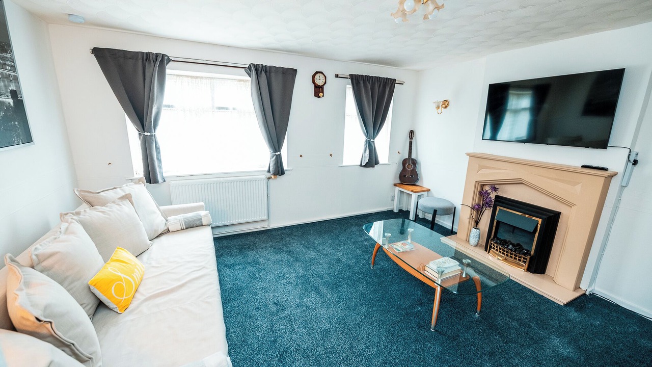 Photo of Livingroom in Salford